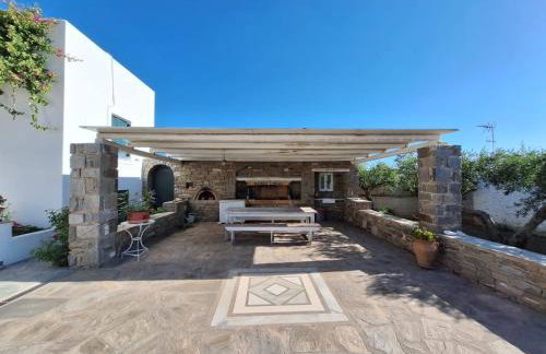 Maroussa s guesthouse - Photo 18