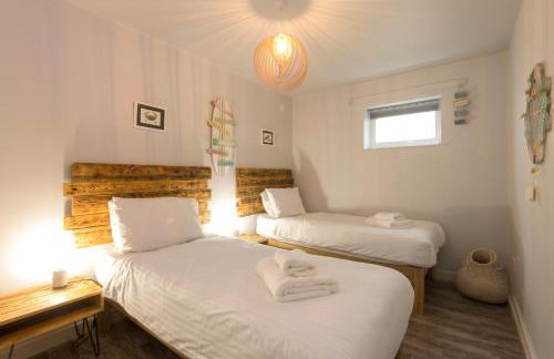 The Beach House & Porth Sands Apartments - Photo 102