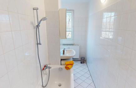 Cozy Apartment with balcony, WLAN - Foto 8