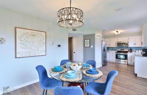 Lazy Boho Resort: Roomy Lux. Home w/ Private Pool - Foto 14