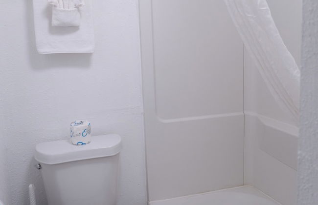 Beach Club at Montego Inn - Photo 57