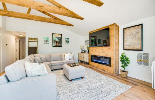 Deck and Community Perks Bright Pocono Lake Home! - Foto 4