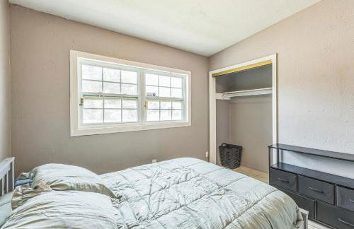 Amazing 'Hot Tub' Home Minutes To Hospitals & Beaches - Photo 33