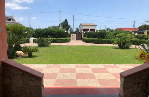 Villa con Giardino di 2000mq al Plemmirio - 400m dal Mare - Foto 22