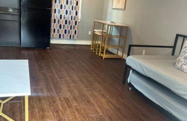 Chic & Cozy 1-bedroom Apartment with Free Parking - Foto 10