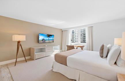 Oceanview Private Condo at 1 Hotel & Homes -904 - Photo 50