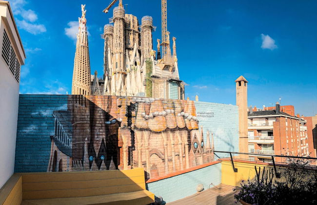Happy People Sagrada Familia - Foto 1