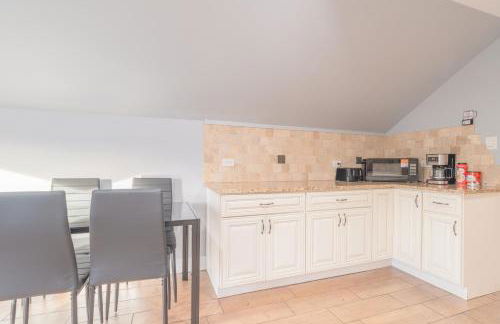 Relaxing Retreat in the Heart of Lombard With Laundry - Foto 24