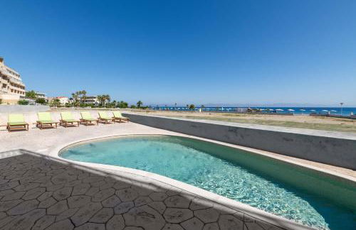 White&Blue Beachfront Luxury Suite - Foto 17