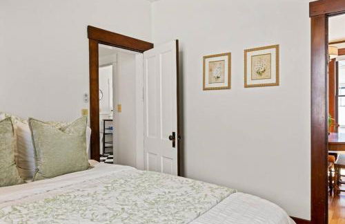 Historic Hideaway Hot Springs - Photo 18