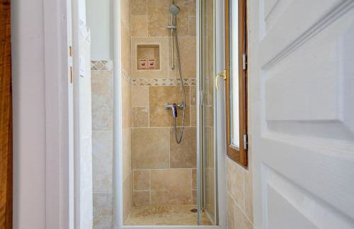 Maison semi-troglodyte entre Loire et châteaux - Photo 16