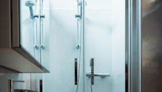 LA TERRAZZA DEI GEMELLI - casa vacanze - Foto 5, towels, Shower