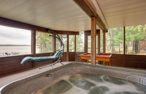 Pelican Lake House with Boat Dock and Sauna! - Foto 3