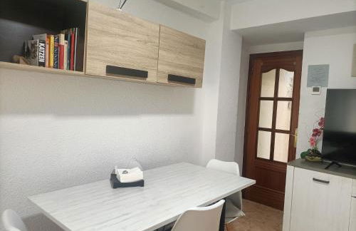 Apartamento Espacioso frente al Corte Ingles con plaza de garaje gratis - VU75 - Foto 23