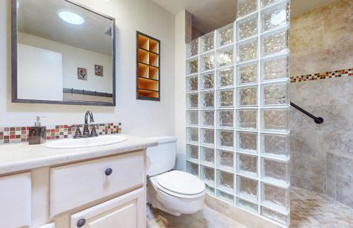 Long-Term Stay in Sun City! Lovely Home with Patio - Foto 21