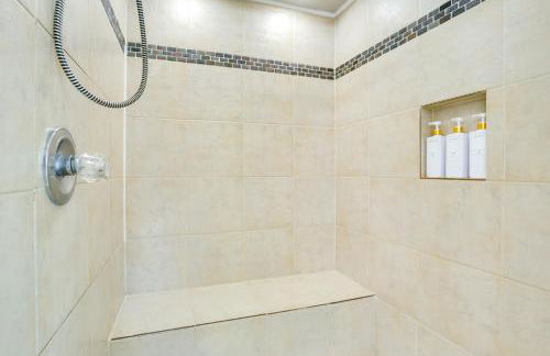 Remodeled Family Home about 2 Mi to Lake Lanier! - Foto 16