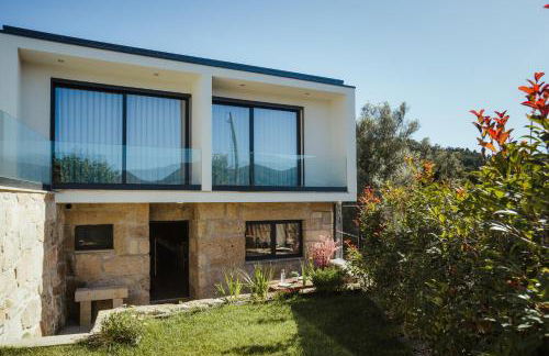 Casa da Vila - Pool & Hot Tub with Mountain View in Gerês - Foto 3