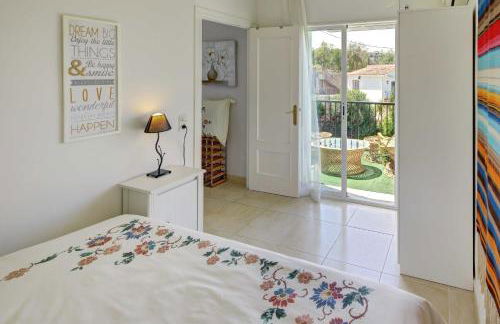 VILLA ROSSELLÓ with private pool - Foto 9