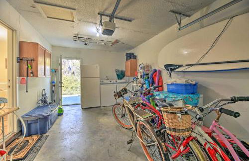 Beaufort Pad with Patio 3 Blocks to Waterfront! - Foto 32