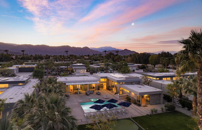 Sleeps 28! 2 Luxe Villas w/ Pool & Putting Green Polo Villas Nova by Avantstay - Foto 80