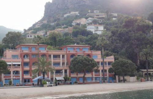 French Riviera 1 bedroom on the beach facing Cannes - Foto 4