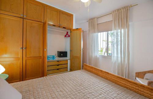 La Caleta Ocean Front Apartment with Sea View & Terrace - Foto 16