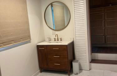 Cozy Home in Picturesque LA Near Major Attractions - Foto 8