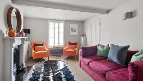 Enchanting 3BR House in Lymington with Garden - Foto 4