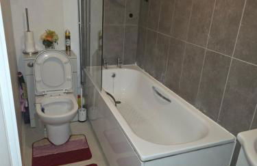Lovely 2 bedroom flat - Foto 3