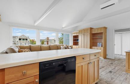 Salty Dolphin by Bayley Vacation Rentals - Foto 22