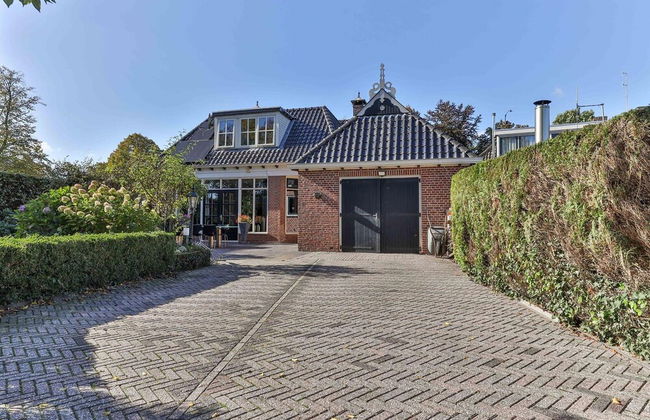 Characteristic House With Wellness in Augustinusga - Foto 35