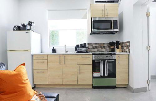 Rooftop Retreat on Ocean Drive with Beach View - Foto 13