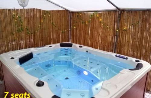 VILLA STRAVANATA - Large Pool, Car and Large Whirlpool Jacuzzi - Foto 7