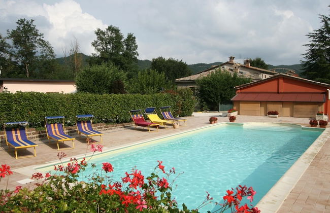 Welcoming Holiday Home in Urbania With Pool - Foto 77