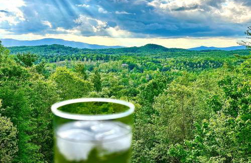 Amazing Views~Secluded Retreat~HotTub~GameRoom - Foto 3