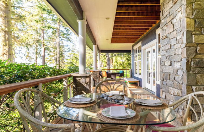 Westside Waterfront View Home - Avantstay Hot tub - Foto 35