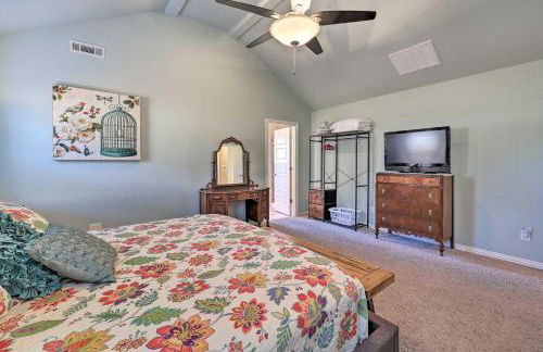 Near Hiking and Biking Convenient Home in Rogers! - Foto 12