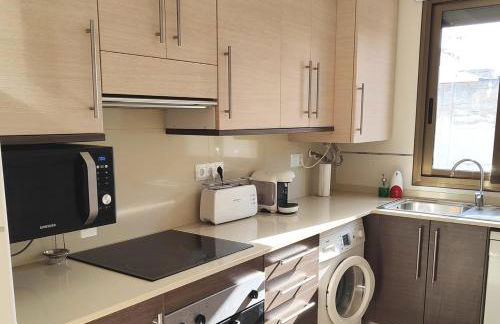 Piso nuevo y céntrico con piscina en Sant Carles de la Rápita - Foto 8