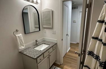 South Side Resort - Very Close Derby Turnpike Dtn - Photo 8