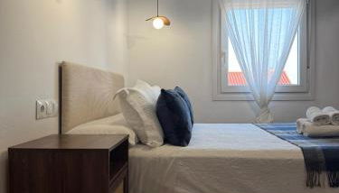 Robles home - Photo 2, furniture, towels