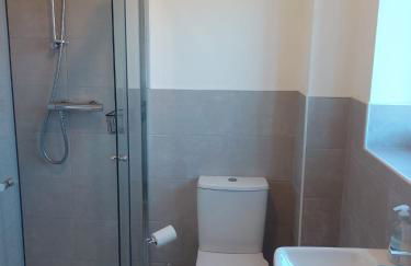 4 Bedroom Executive detached house, sleep 10, Garden, Ideal for Contractors, family and group, by home away at Ideal home & cottage - Foto 44