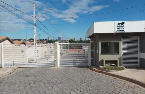 Hospedagem Mobiliada - Foto 1