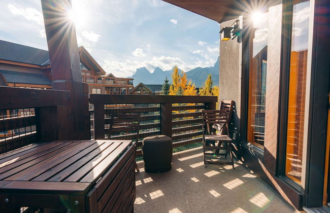 Rundle Cliffs Lodge by Canmore Premier - Photo 15