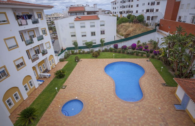 B41 - Windmill Modern with Pool - Foto 28