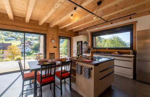 Chalet paisible 3 étoiles Sauna, Cheminée, Terrasse Sud, Vue montagne, Bois & Pierre authentique et confort moderne - Photo 6