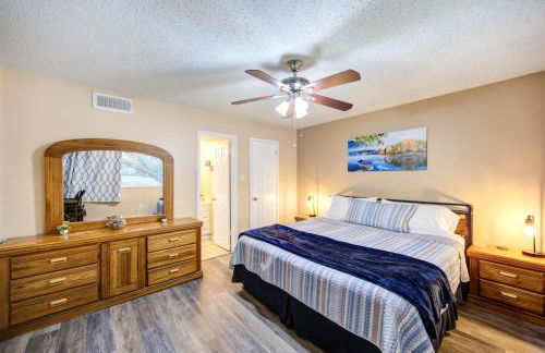 Serene Lakeside Beauty - Photo 17