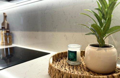 Lusso by Luisa - 2 Bed Modern Luxury Apartment in Central Birmingham (5*) - Photo 24