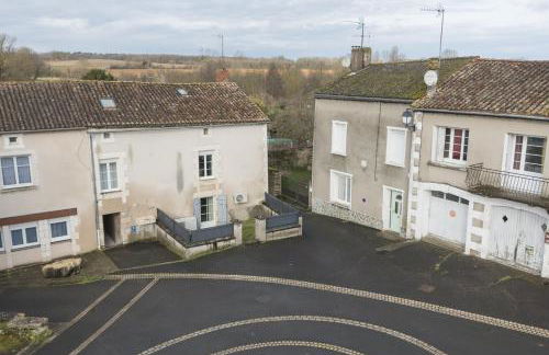 MAISON DU SOUVENIR 70 m2 près du Futuroscope - Foto 22