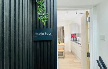 Yastayzzz at Studio 4 Bransford Rd - Foto 1