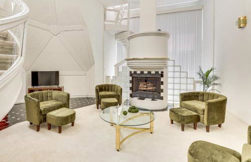 Walk to School House Winery Home with Deck! - Foto 12